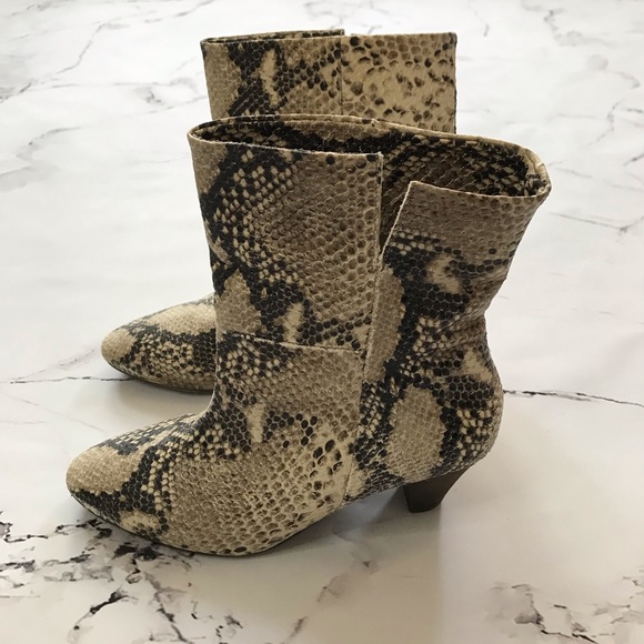 Free People Adella Taupe Boots Python Snakeskin Booties Size 37 - Picture 1 of 5